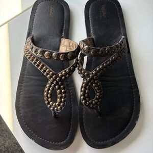 Mossimo Womens Beaded Leather Thong Sandals - Brown